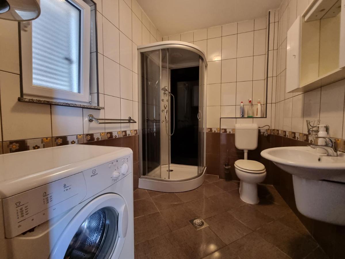 Apartment Wallot Novalja Eksteriør bilde